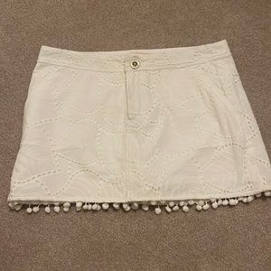 White size 4 Lilly Pulitzer eyelet skort
